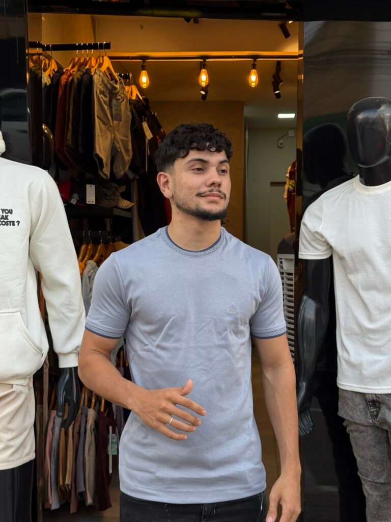 Camisa Gola e Punho personalizado Arait’s Ref:028