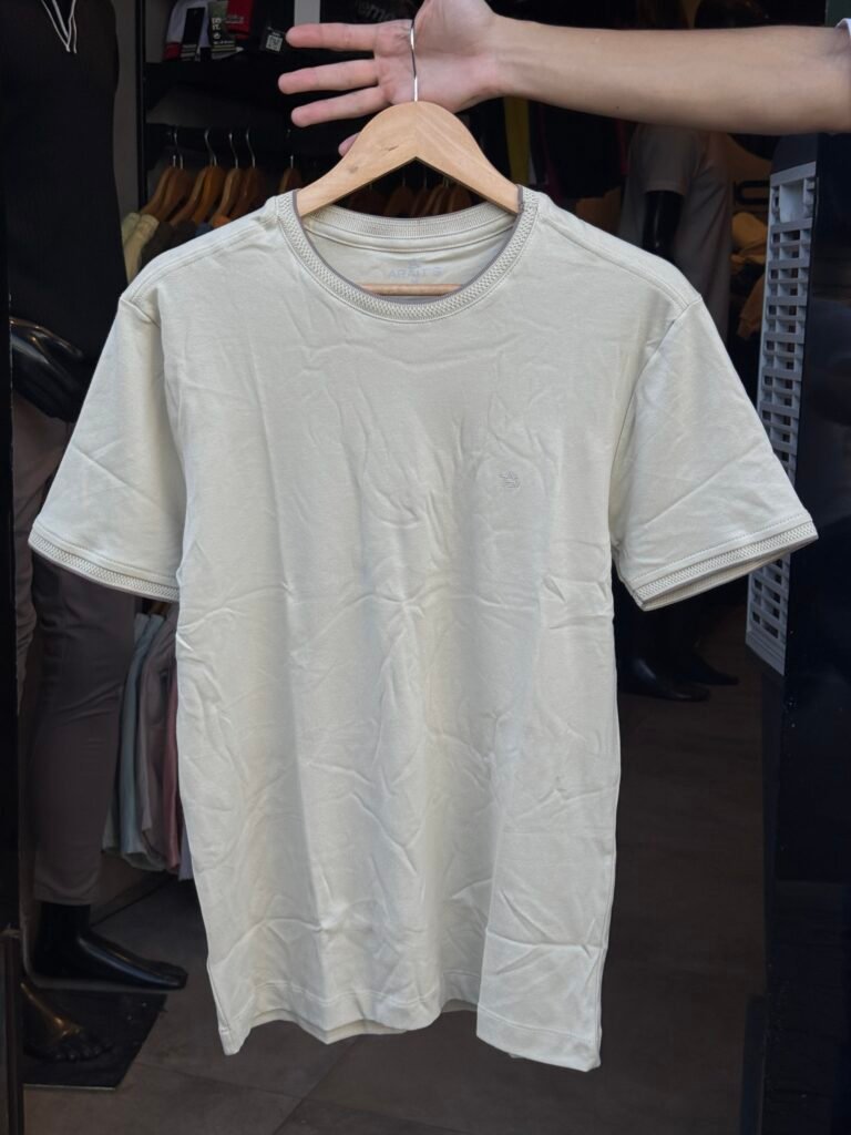 Camisa Gola e Punho Personalizado Arait’s Ref:035